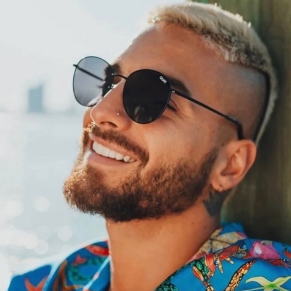 Quay Australia Loop Me In Black Dark Black Round Sunglasses - Picture 3 of 10